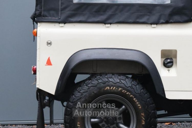 Land Rover Defender 90 V8 3.5 V8 138 bhp with injection - <small></small> 38.500 € <small>TTC</small> - #8