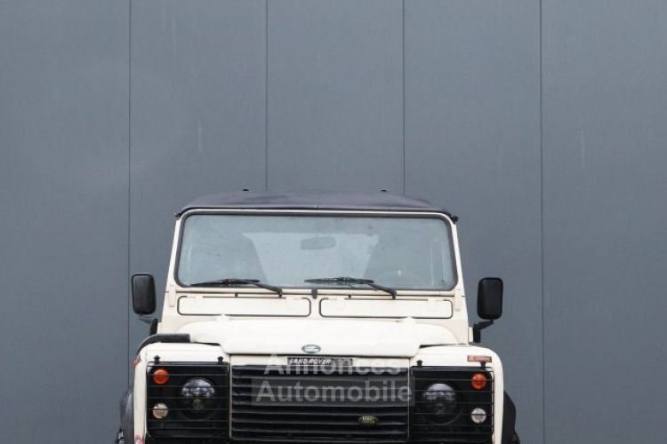 Land Rover Defender 90 V8 3.5 V8 138 bhp with injection - <small></small> 38.500 € <small>TTC</small> - #17