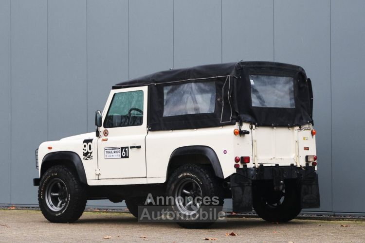 Land Rover Defender 90 V8 3.5 V8 138 bhp with injection - <small></small> 38.500 € <small>TTC</small> - #24