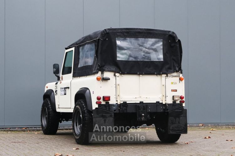 Land Rover Defender 90 V8 3.5 V8 138 bhp with injection - <small></small> 38.500 € <small>TTC</small> - #28