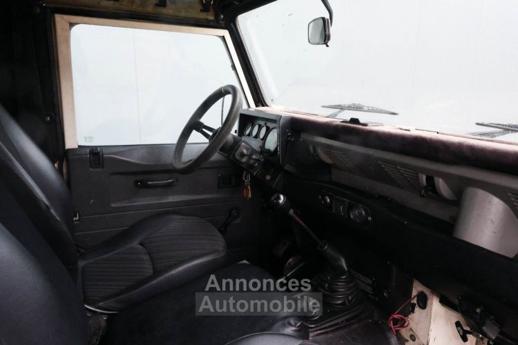 Land Rover Defender 90 V8 3.5 V8 138 bhp with injection - <small></small> 38.500 € <small>TTC</small> - #33