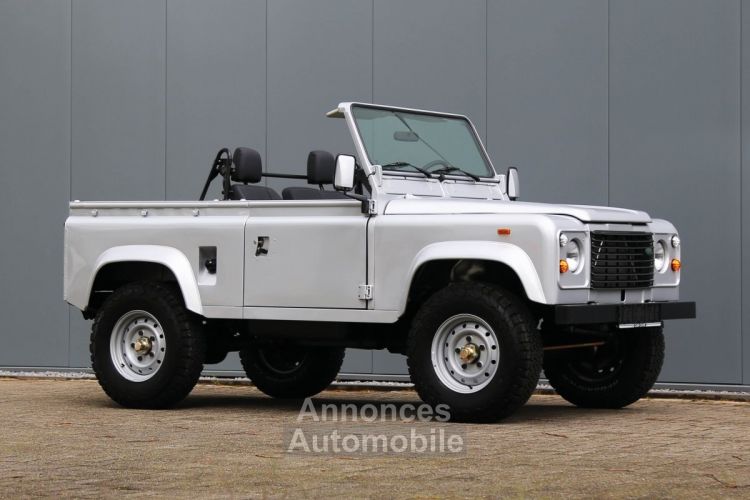 Land Rover Defender 90 V8 3.5L V8 producing 140 bhp - <small></small> 68.500 € <small>TTC</small> - #7