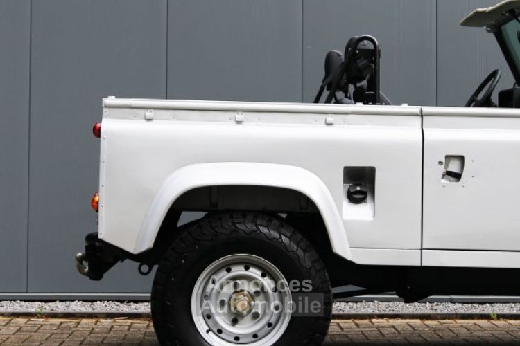 Land Rover Defender 90 V8 3.5L V8 producing 140 bhp - <small></small> 68.500 € <small>TTC</small> - #11