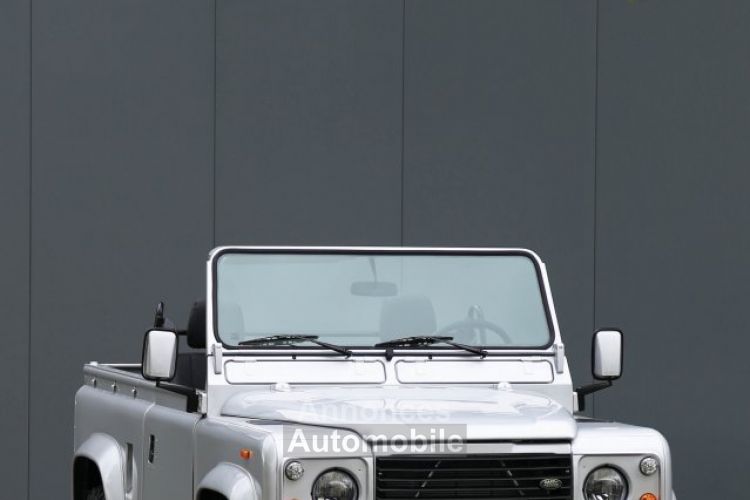 Land Rover Defender 90 V8 3.5L V8 producing 140 bhp - <small></small> 68.500 € <small>TTC</small> - #15