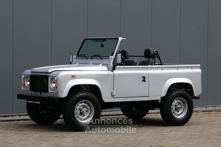 Land Rover Defender 90 V8 3.5L V8 producing 140 bhp - <small></small> 68.500 € <small>TTC</small> - #27