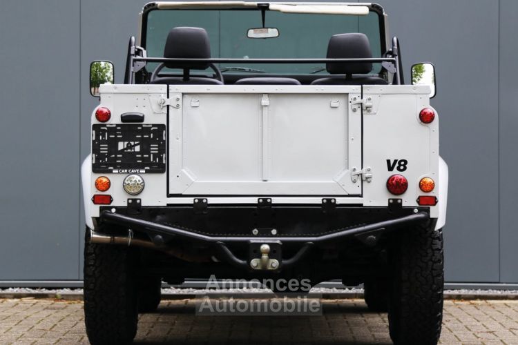 Land Rover Defender 90 V8 3.5L V8 producing 140 bhp - <small></small> 68.500 € <small>TTC</small> - #37