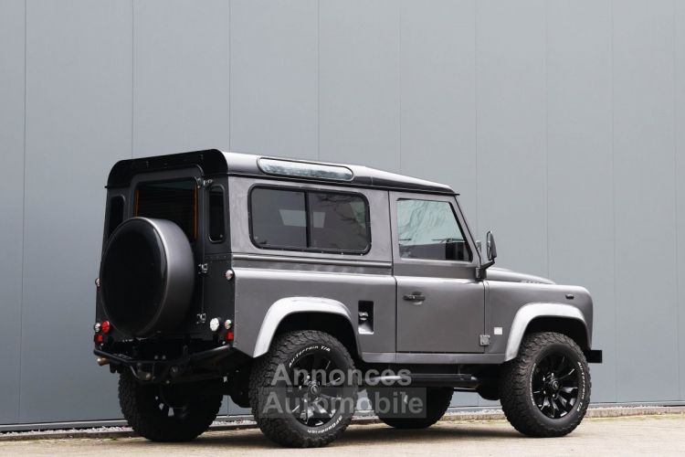 Land Rover Defender 90 V8 90 V8 3.5 V8 138 BHP - <small></small> 53.500 € <small>TTC</small> - #4