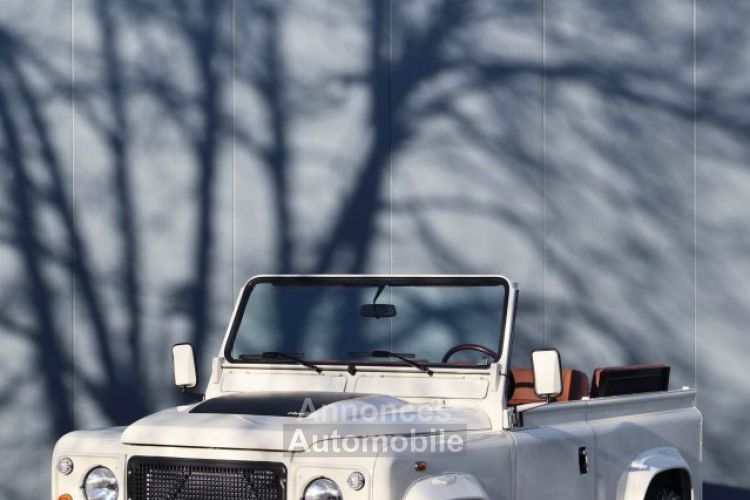 Land Rover Defender 90 V8 Miyo Safari 3.5L V8 producing 200 bhp with injection - <small></small> 146.000 € <small>TTC</small> - #14