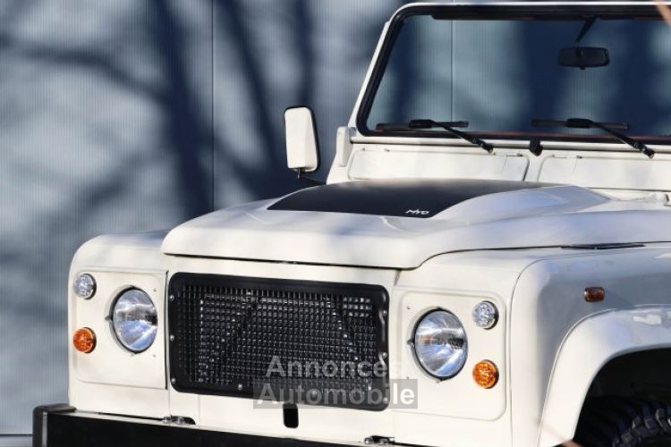 Land Rover Defender 90 V8 Miyo Safari 3.5L V8 producing 200 bhp with injection - <small></small> 146.000 € <small>TTC</small> - #15