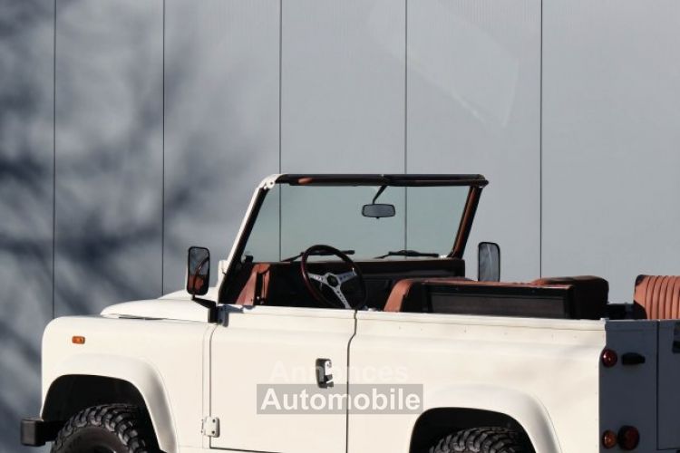 Land Rover Defender 90 V8 Miyo Safari 3.5L V8 producing 200 bhp with injection - <small></small> 146.000 € <small>TTC</small> - #21