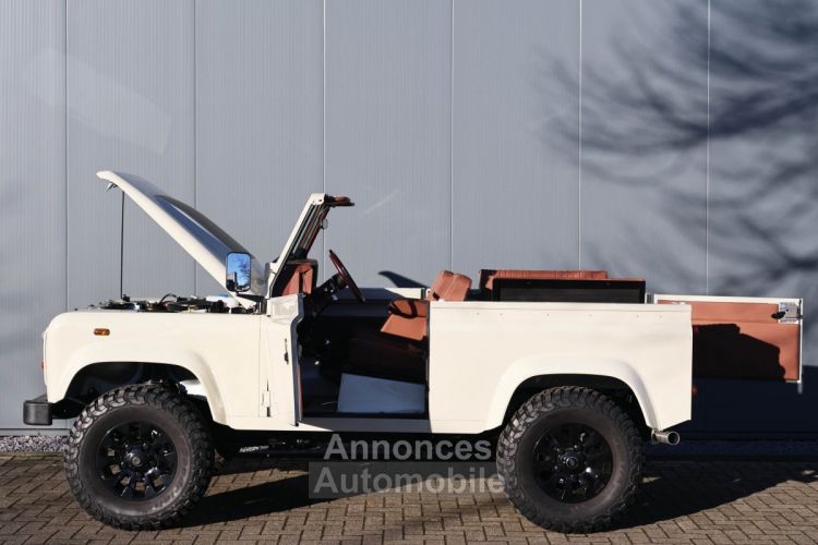 Land Rover Defender 90 V8 Miyo Safari 3.5L V8 producing 200 bhp with injection - <small></small> 146.000 € <small>TTC</small> - #22