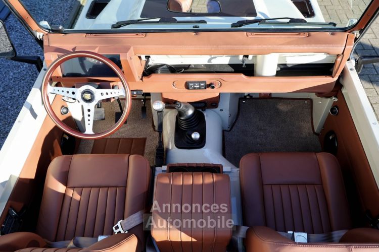 Land Rover Defender 90 V8 Miyo Safari 3.5L V8 producing 200 bhp with injection - <small></small> 146.000 € <small>TTC</small> - #29