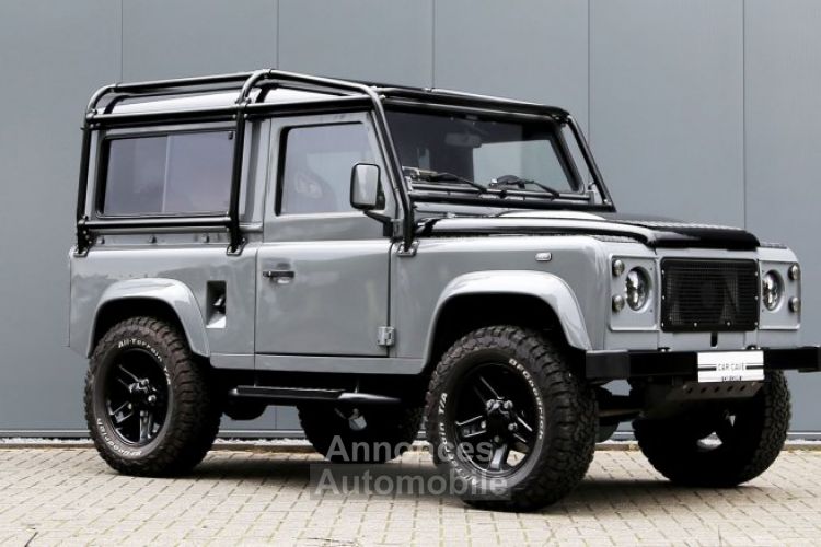 Land Rover Defender 90 V8 Urban 4.6L V8 producing 230 bhp - <small></small> 118.000 € <small>TTC</small> - #1