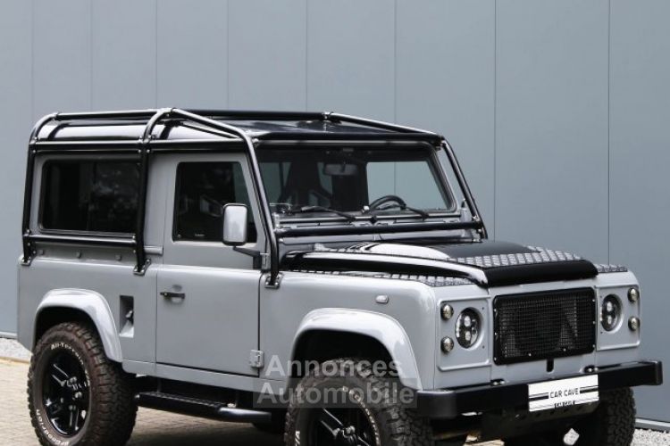 Land Rover Defender 90 V8 Urban 4.6L V8 producing 230 bhp - <small></small> 118.000 € <small>TTC</small> - #11