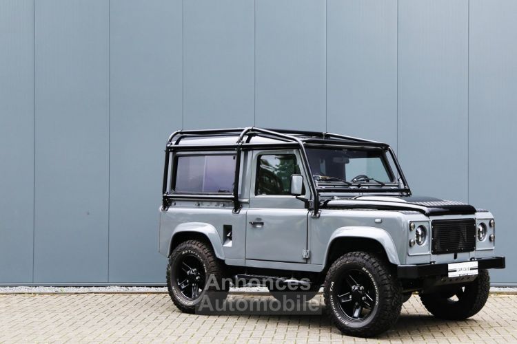 Land Rover Defender 90 V8 Urban 4.6L V8 producing 230 bhp - <small></small> 118.000 € <small>TTC</small> - #13