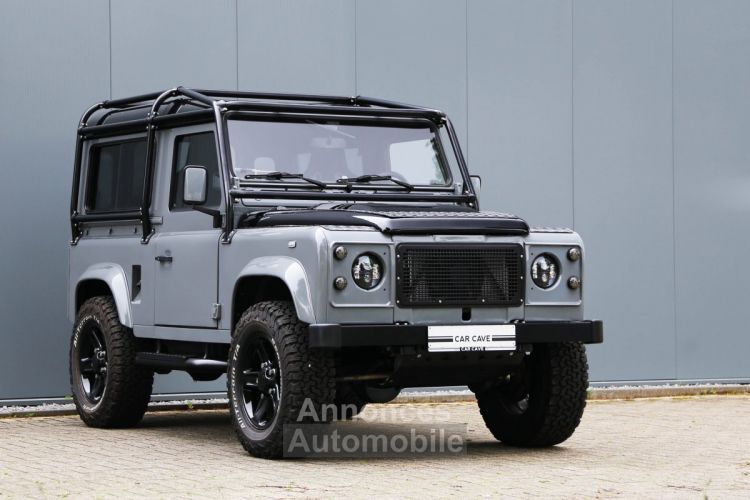 Land Rover Defender 90 V8 Urban 4.6L V8 producing 230 bhp - <small></small> 118.000 € <small>TTC</small> - #20