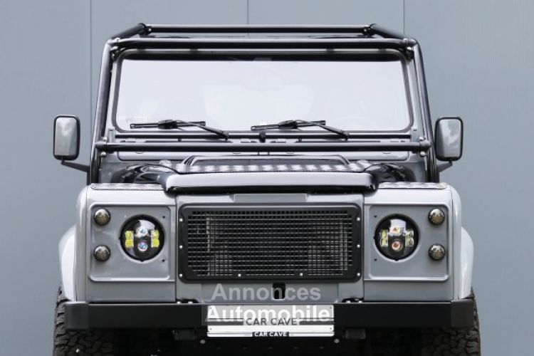 Land Rover Defender 90 V8 Urban 4.6L V8 producing 230 bhp - <small></small> 118.000 € <small>TTC</small> - #22