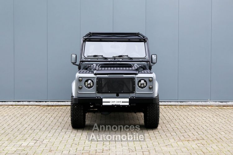 Land Rover Defender 90 V8 Urban 4.6L V8 producing 230 bhp - <small></small> 118.000 € <small>TTC</small> - #23