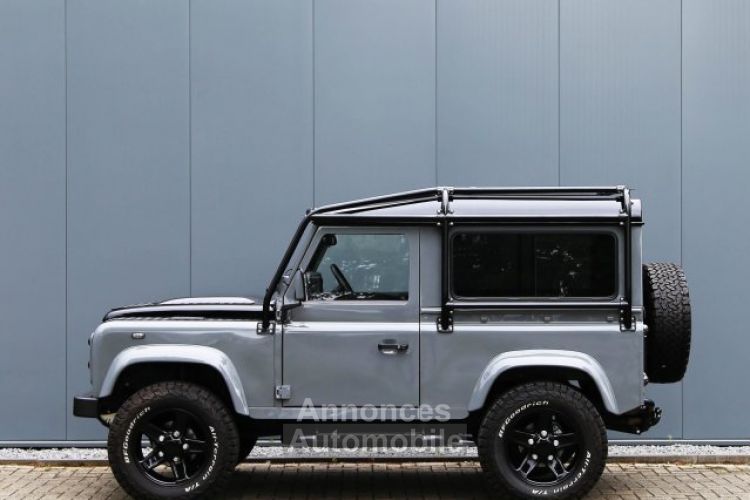 Land Rover Defender 90 V8 Urban 4.6L V8 producing 230 bhp - <small></small> 118.000 € <small>TTC</small> - #27