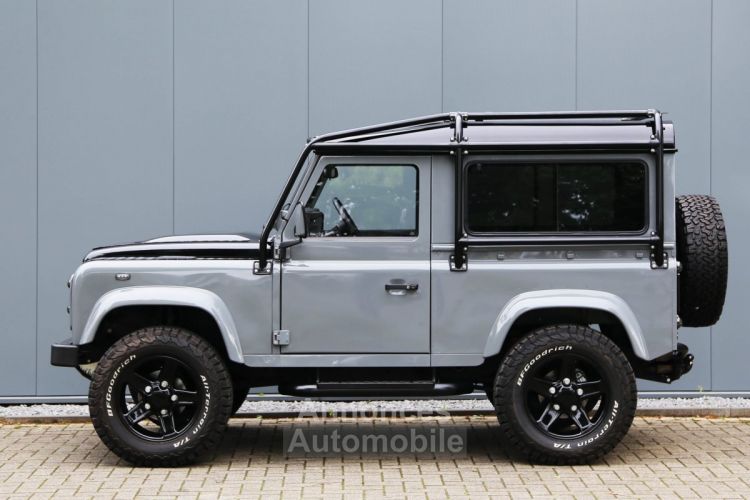 Land Rover Defender 90 V8 Urban 4.6L V8 producing 230 bhp - <small></small> 118.000 € <small>TTC</small> - #28