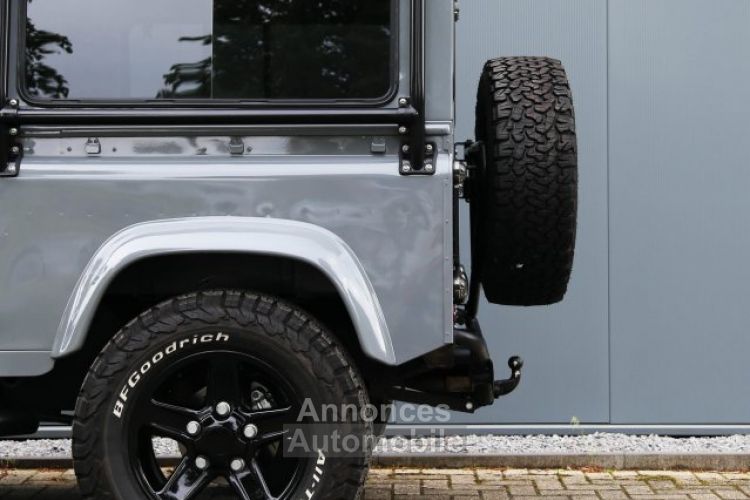 Land Rover Defender 90 V8 Urban 4.6L V8 producing 230 bhp - <small></small> 118.000 € <small>TTC</small> - #34