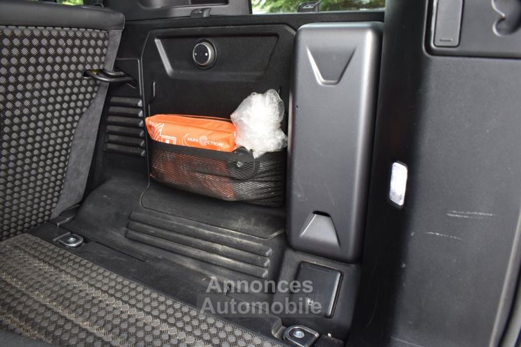 Land Rover Defender HSE 110 D240 SD4 2.0 TDCI 4WD 240 cv Boîte auto - <small></small> 59.990 € <small>TTC</small> - #23