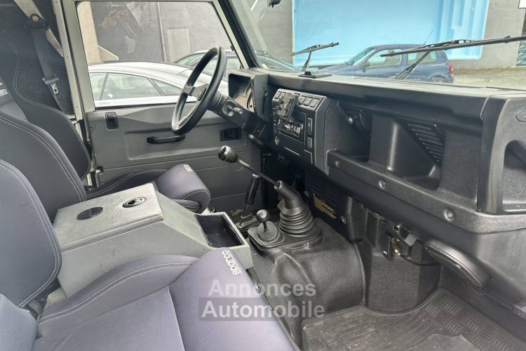 Land Rover Defender HT 90 2.5 TD SE - <small></small> 31.990 € <small>TTC</small> - #9