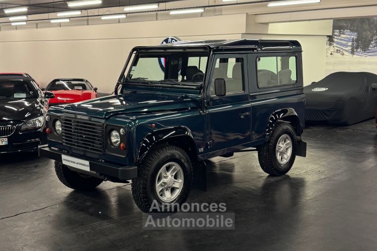 Land Rover Defender II 90 4.0 STATION WAGON ANNIVERSAIRE BVA N•20/25 - <small></small> 89.900 € <small></small> - #1