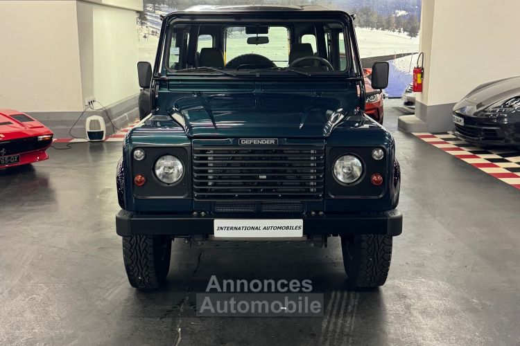 Land Rover Defender II 90 4.0 STATION WAGON ANNIVERSAIRE BVA N•20/25 - <small></small> 89.900 € <small></small> - #2