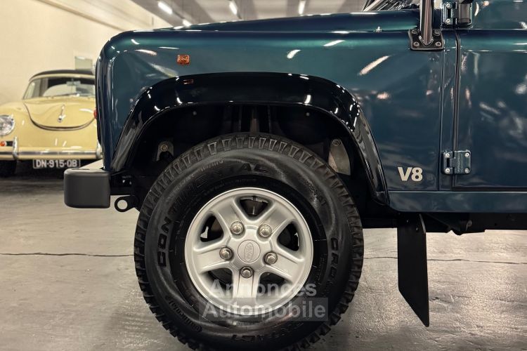 Land Rover Defender II 90 4.0 STATION WAGON ANNIVERSAIRE BVA N•20/25 - <small></small> 89.900 € <small></small> - #4