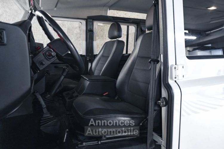 Land Rover Defender (III) 130 Crew Cab - <small>A partir de </small>680 EUR <small>/ mois</small> - #25