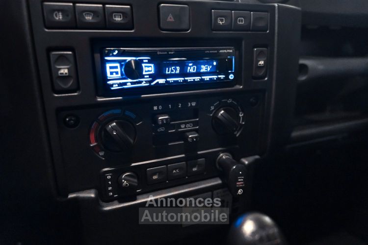 Land Rover Defender (III) 130 Crew Cab - <small>A partir de </small>680 EUR <small>/ mois</small> - #32