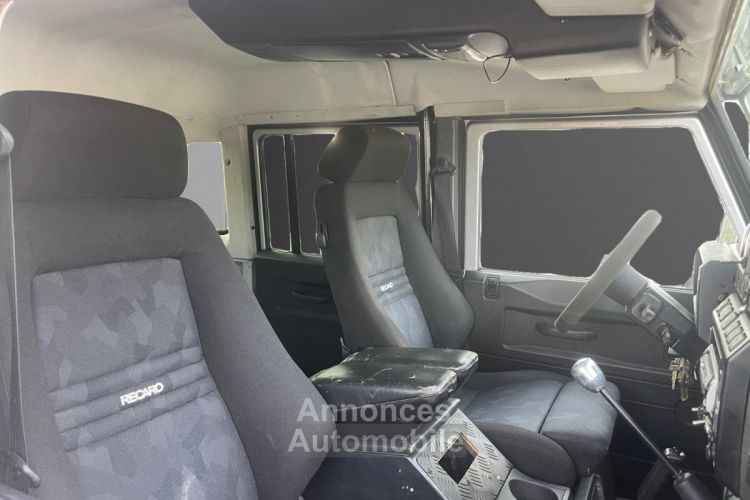 Land Rover Defender pick-up 110 PICK UP DBLE CAB CREW CAB S Prepare Rallye Raid Reservoir 230 L - <small></small> 35.990 € <small>TTC</small> - #9