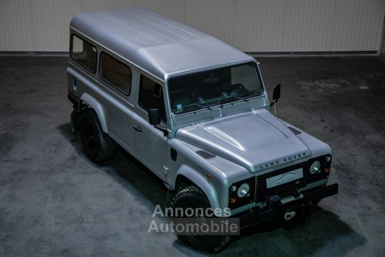 Land Rover Defender Rover 110 VAN 2.4 Turbo – D - 4X4 - LICHTE VRACHT - TREKHAAK - <small></small> 29.999 € <small>TTC</small> - #2