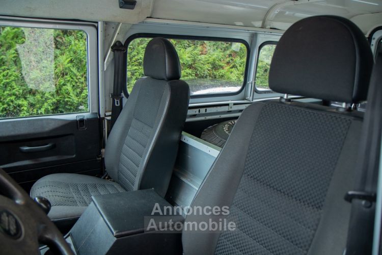 Land Rover Defender Rover 110 VAN 2.4 Turbo – D - 4X4 - LICHTE VRACHT - TREKHAAK - <small></small> 29.999 € <small>TTC</small> - #12