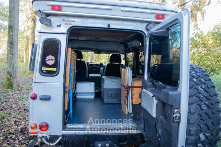 Land Rover Defender Rover 110 VAN 2.4 Turbo - LICHTE VRACHT - DAKTENT - ZETELVERWARMING - TOILET - FRIGOBOX - <small></small> 34.999 € <small>TTC</small> - #15