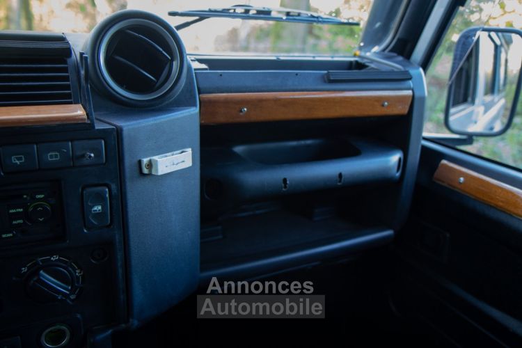 Land Rover Defender Rover 110 VAN 2.4 Turbo - LICHTE VRACHT - DAKTENT - ZETELVERWARMING - TOILET - FRIGOBOX - <small></small> 34.999 € <small>TTC</small> - #25