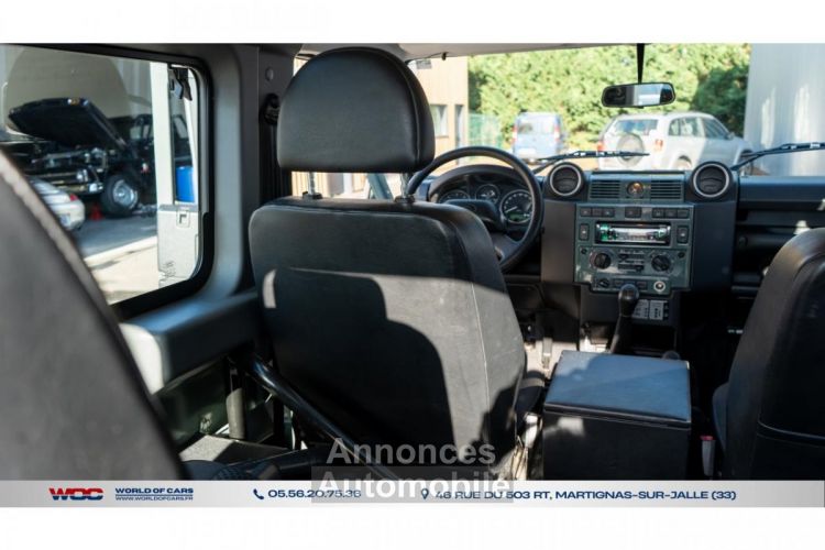 Land Rover Defender Station Wagon 90 2.4 122 SW 4 places - <small></small> 46.990 € <small>TTC</small> - #22