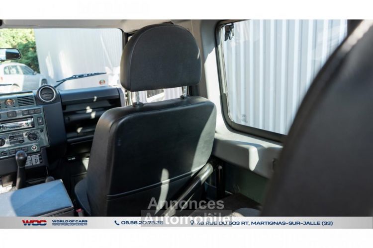 Land Rover Defender Station Wagon 90 2.4 122 SW 4 places - <small></small> 46.990 € <small>TTC</small> - #26