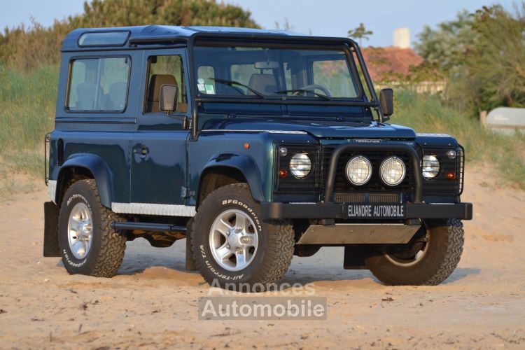 Land Rover Defender Station Wagon LAND ROVER DEFENDER 90 Station Wagon 4.0 V8 50ème Anniversaire boite automatique 31000 km - <small></small> 75.000 € <small>TTC</small> - #3