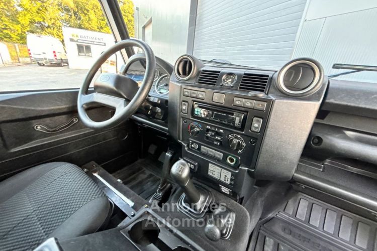 Land Rover Defender Station Wagon Land Rover TD4 110 7 Places - <small></small> 41.900 € <small>TTC</small> - #7