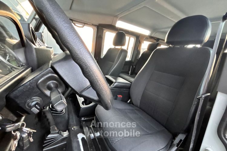 Land Rover Defender Station Wagon Land Rover TD4 110 7 Places - <small></small> 41.900 € <small>TTC</small> - #8