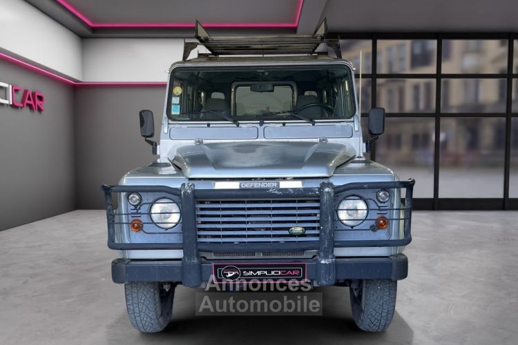 Land Rover Defender TD5 2L5 Station Wagon 9 Places // CLIM / ATTELAGE / MARCHE PIED / ENTRETIEN A JOUR / VITRES ARRIERES COULISSANTES - <small></small> 30.990 € <small>TTC</small> - #9