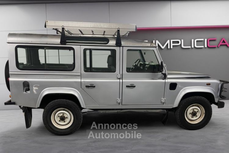 Land Rover Defender TD5 2L5 Station Wagon 9 Places // CLIM / ATTELAGE / MARCHE PIED / ENTRETIEN A JOUR / VITRES ARRIERES COULISSANTES - <small></small> 30.990 € <small>TTC</small> - #12