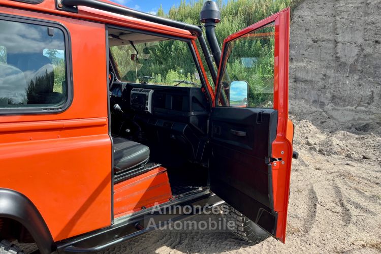 Land Rover Defender TD5 90 G4 Edition - <small></small> 49.900 € <small>TTC</small> - #44