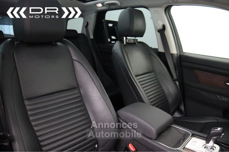 Land Rover Discovery Sport P200 SE 4WD Aut. - LEDER LED PANODAK - <small></small> 34.995 € <small>TTC</small> - #13