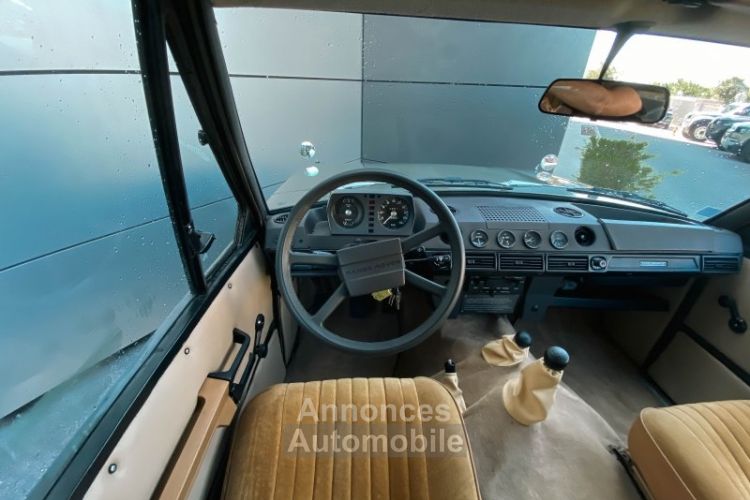 Land Rover Range Rover CLASSIC 3p - <small></small> 65.000 € <small>TTC</small> - #17