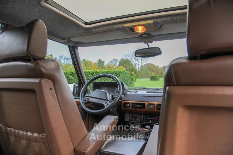 Land Rover Range Rover Classic 4 doors - Automatic - <small></small> 45.000 € <small>TTC</small> - #22