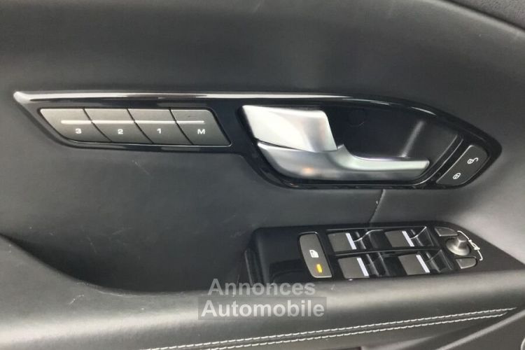 Land Rover Range Rover EVOQUE TD4 180 BVA HSE DYNAMIC MOTEUR NEUF ÉCHANGE STANDARD - <small></small> 27.990 € <small>TTC</small> - #21