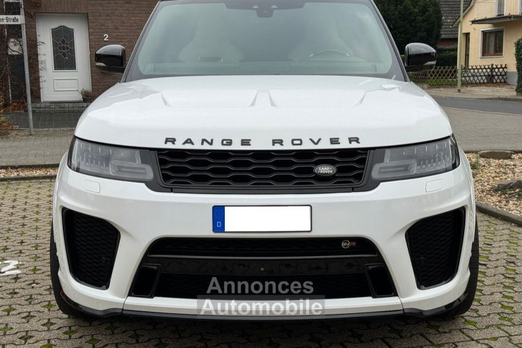 Land Rover Range Rover Sport SVR / Toi pano / Cam 360° / Garantie 12 mois - <small></small> 79.900 € <small>TTC</small> - #2